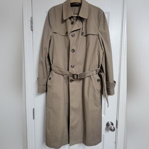 Christian Dior Monsieur Vintage Trench Coat Size 40L Camel Tan Color.